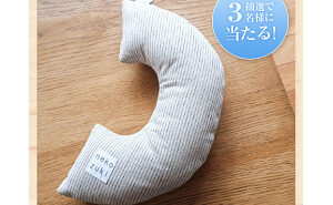 猫おもちゃ「みかづきけりけり」